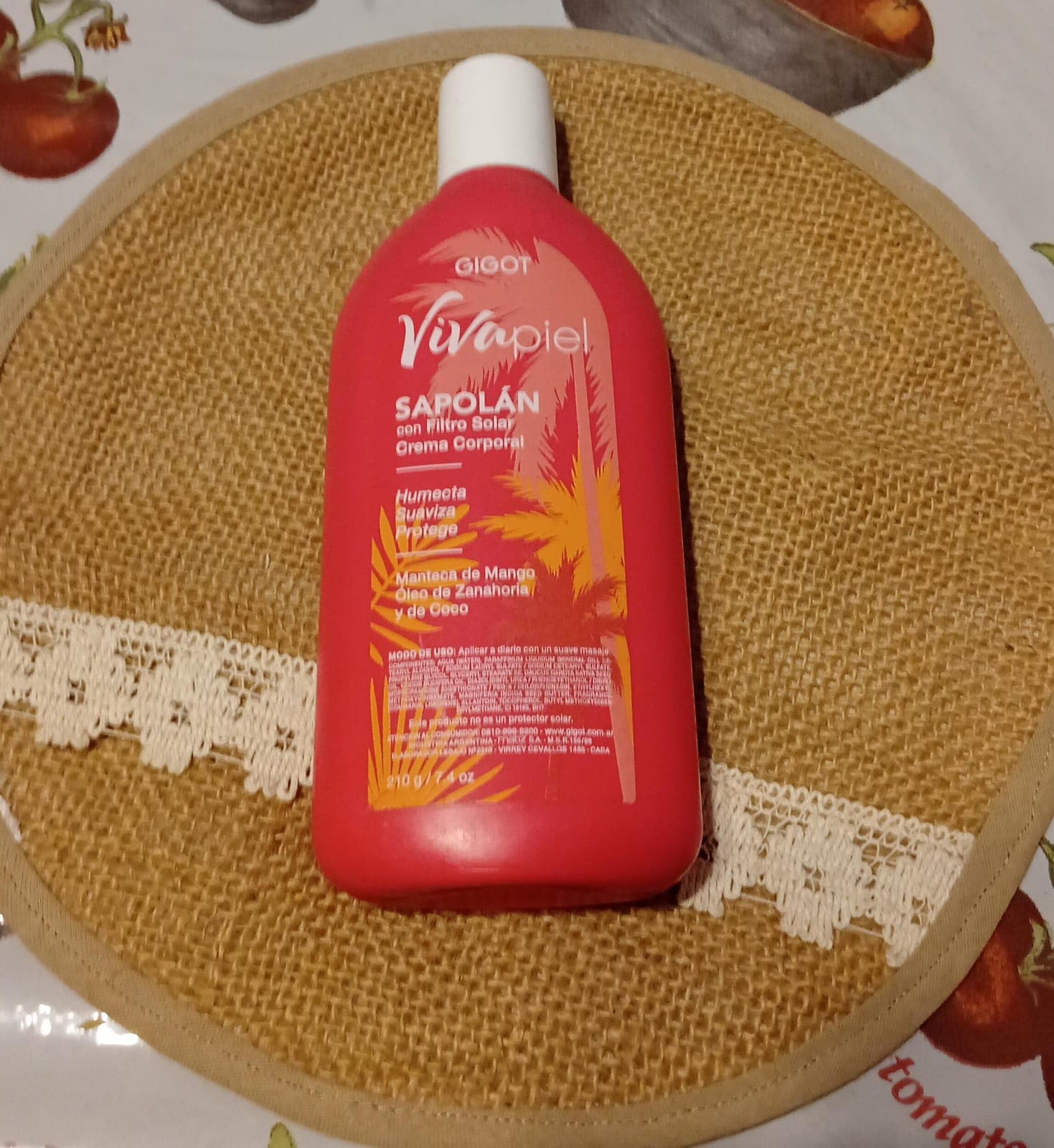Crema corporal con filtro solar
